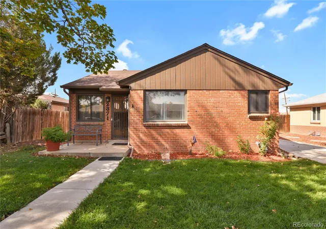 Single family home for sale at 2371 Joliet St, Aurora, CO 80010 | MLS# 6081912 | Listing updated on 2026-10-08