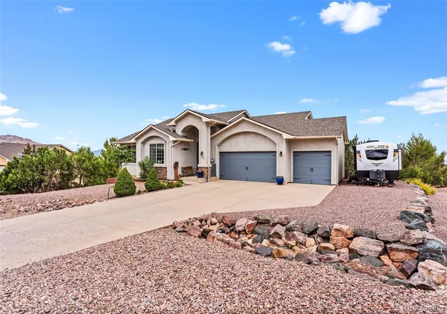Photo 3 of Single family home for sale at 144 Eagle Crst Loop, Canon City, CO 81212 | MLS# 3631060 | Listing updated on 2026-10-09