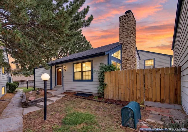 Single family home for sale at 960 S Zeno Way, Aurora, CO 80017 | MLS# 5941753