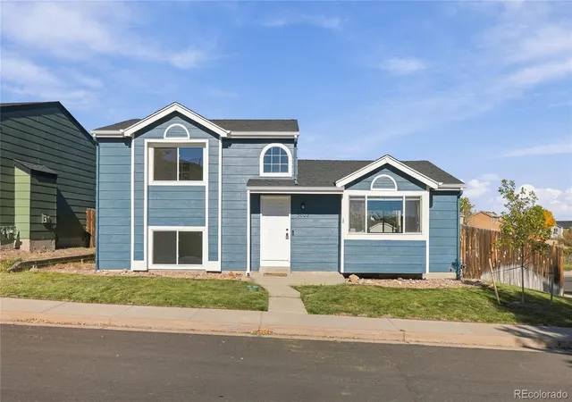 Single family home for sale at 5803 Whitechapel St, Castle Rock, CO 80104 | MLS# 9872595
