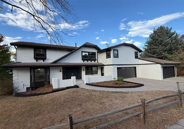 Single family home for sale at 7747 W Chestnut Pl, Littleton, CO 80128 | MLS# 4022723