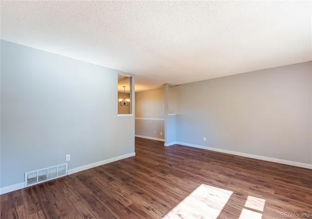 Photo 4 of Single family home for sale at 3166 S Ensenada Way, Aurora, CO 80013 | MLS# 5491787 | Listing updated on 2026-10-06