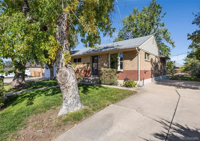 Photo 2 of Single family home for sale at 10460 Emerson St, Northglenn, CO 80233 | MLS# 6522078 | Listing updated on 2026-10-06