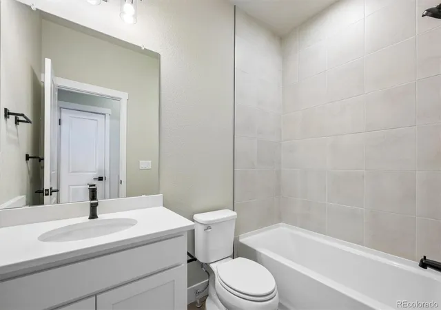 Photo 4 of Single family home for sale at 2124 Silverado Ln, Fort Lupton, CO 80621 | MLS# 9491871 | Listing updated on 2026-10-09