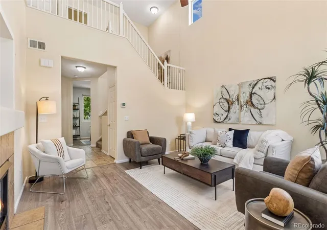 Photo 4 of Single family home for sale at 1206 S Flt Rock Cir, Aurora, CO 80018 | MLS# 3524601 | Listing updated on 2026-10-09