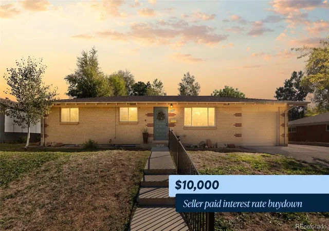 Single family home for sale at 6180 Hoyt St, Arvada, CO 80004 | MLS# 9758787