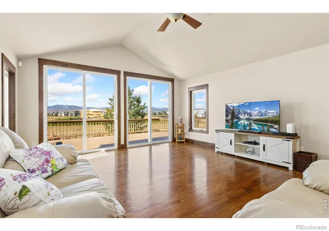 Photo 4 of Single family home for sale at 2180 Crestridge Dr, Loveland, CO 80537 | MLS# IR1070040 | Listing updated on 2026-10-06