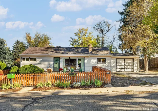 Photo 1 of Single family home for sale at 820 Kline Dr, Lakewood, CO 80215 | MLS# 4161603 | Listing updated on 2026-10-09