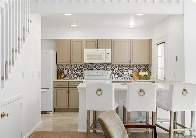 Listing Photo 5 - Condo for sale in building located at 8386 W 87th Dr, Arvada, CO 28120 - Unit #A