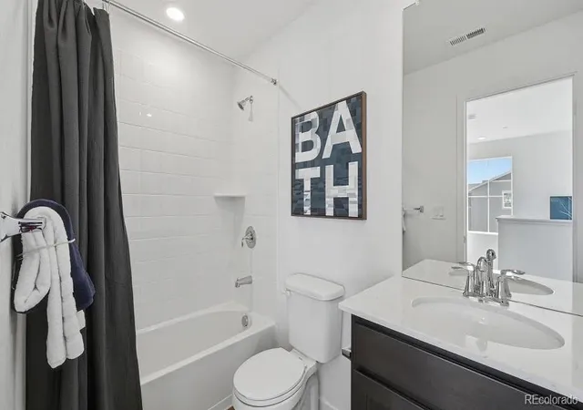 Photo 4 of Single family home for sale at 2038 Crested Lark St, Fort Collins, CO 80528 | MLS# 9586294 | Listing updated on 2026-10-05
