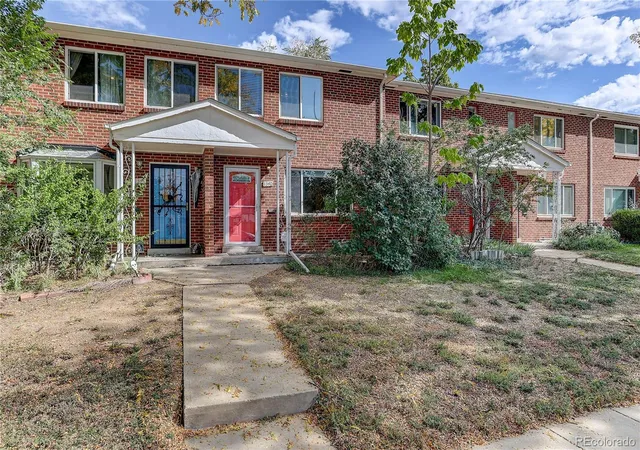 Photo 1 of Townhouse for sale at 1340 Ivanhoe St, Denver, CO 80220 | MLS# 6353172 | Listing updated on 2026-10-14