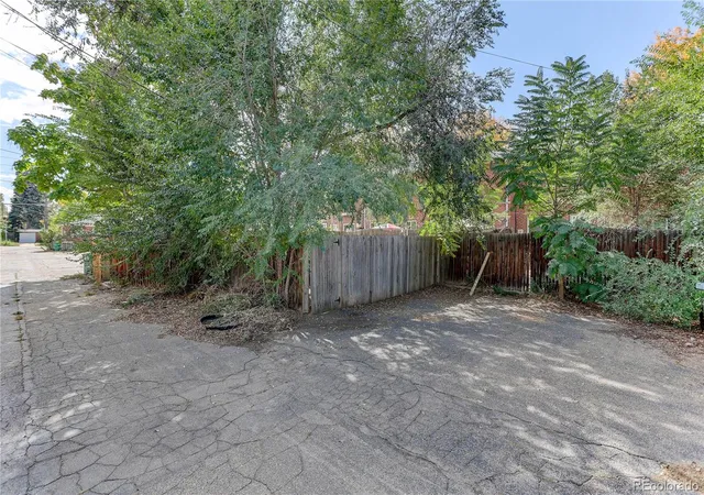Photo 24 of Townhouse for sale at 1340 Ivanhoe St, Denver, CO 80220 | MLS# 6353172 | Listing updated on 2026-10-14