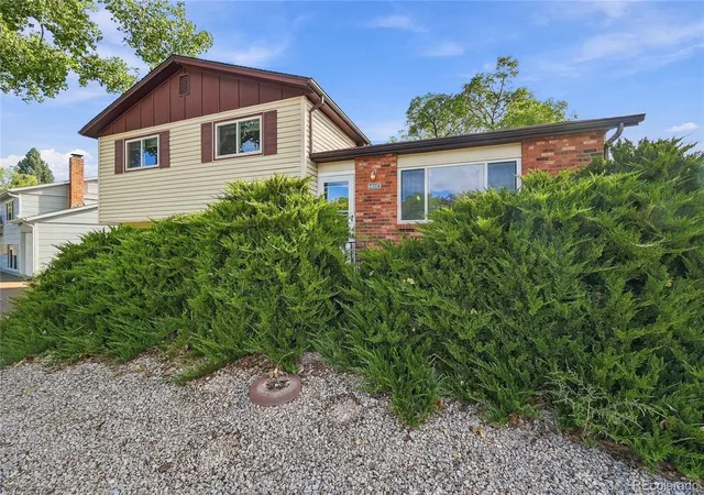 Photo 2 of Single family home for sale at 2404 Van Buren Ave, Loveland, CO 80538 | MLS# 5184038 | Listing updated on 2026-10-08