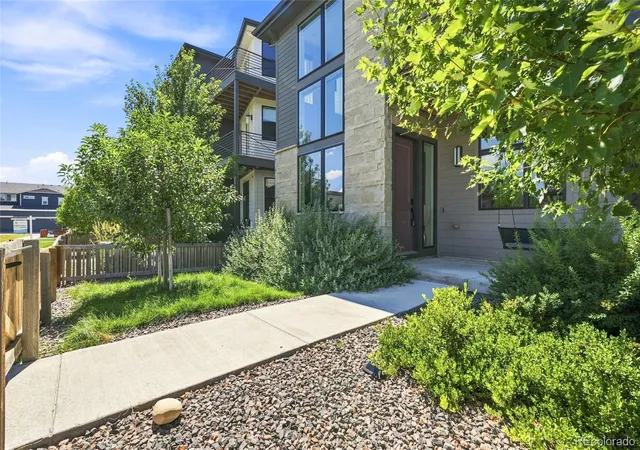Photo 3 of Single family home for sale at 21412 E 61st Drive, Aurora, CO 80019 | MLS# 8030499 | Listing updated on 2026-10-08