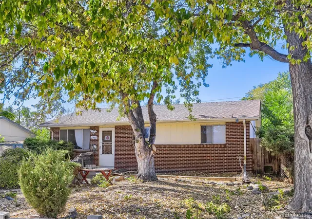 Photo 3 of Single family home for sale at 8469 Ames St, Arvada, CO 80003 | MLS# 5830544 | Listing updated on 2026-10-22