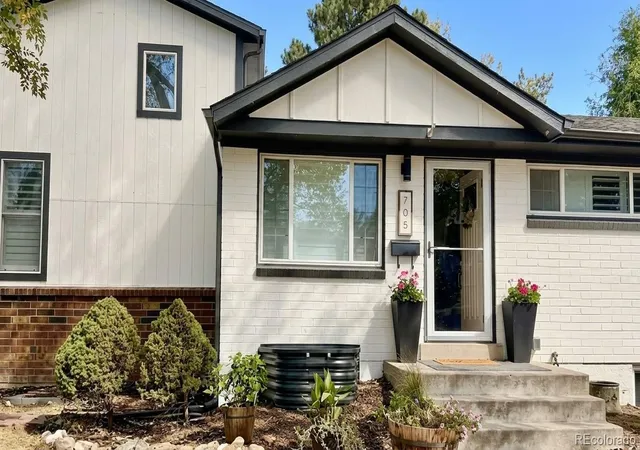 Photo 1 of Single family home for sale at 705 W Nassau Way, Englewood, CO 80110 | MLS# 7213957 | Listing updated on 2026-10-16