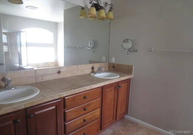 Photo 4 of Single family home for sale at 1747 Candleglow St, Castle Rock, CO 80109 | MLS# 4894371 | Listing updated on 2026-10-09