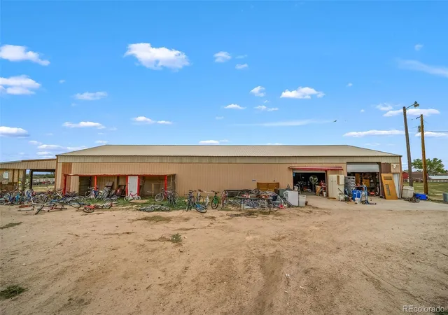 Photo 3 of Single family home for sale at 11301 Chambers Rd, Commerce City, CO 80603 | MLS# 9094788 | Listing updated on 2026-10-08
