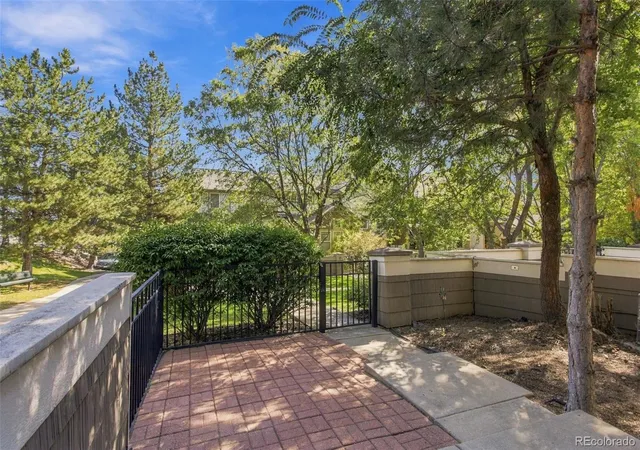 Photo 3 of Townhouse for sale at 2067 N Fork Dr, Lafayette, CO 80026 | MLS# 7841066 | Listing updated on 2026-10-07