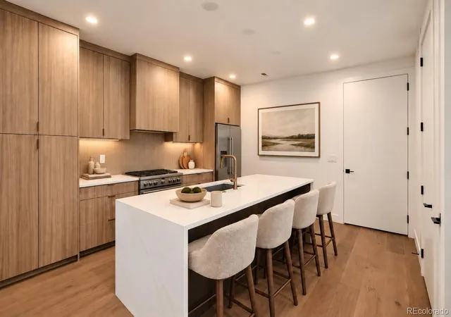 Photo 4 of Townhouse for sale at 220 Acoma St #101, Denver, CO 80223 | MLS# 7658112 | Listing updated on 2026-10-16