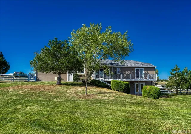 Photo 3 of Single family home for sale at 6620 Shannon Cir, Kiowa, CO 80117 | MLS# 3683389 | Listing updated on 2026-10-10