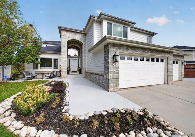 Photo 2 of Single family home for sale at 26 Desert Willow Ln, Littleton, CO 80127 | MLS# 3718688 | Listing updated on 2026-10-22