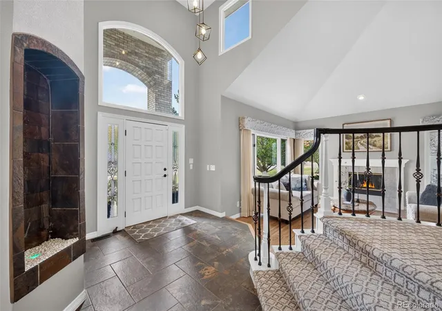 Photo 4 of Single family home for sale at 26 Desert Willow Ln, Littleton, CO 80127 | MLS# 3718688 | Listing updated on 2026-10-22