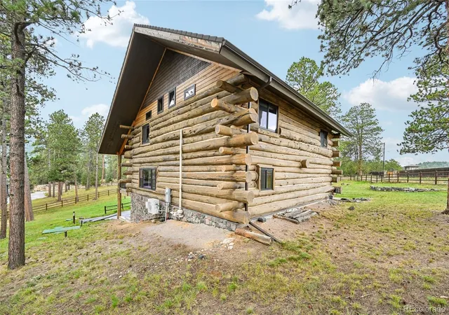Photo 4 of Single family home for sale at 4150 Aztec Rd, Indian Hills, CO 80454 | MLS# 7402164 | Listing updated on 2026-10-06