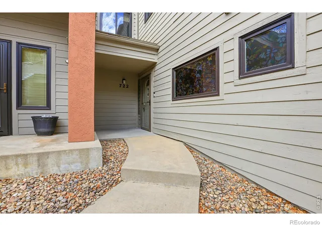 Photo 3 of Condo for sale at 722 Ridgeside Dr, Golden, CO 80401 | MLS# IR1070070 | Listing updated on 2026-10-07
