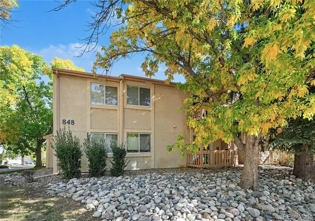 Listing Photo 5 - Condo for sale in building located at 848 Tenderfoot Hl Rd, Colorado Springs, CO 80906 - Unit #101