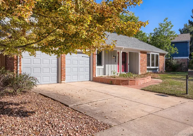 Photo 2 of Single family home for sale at 11891 E Yale Ct, Aurora, CO 80014 | MLS# 2334946 | Listing updated on 2026-10-10