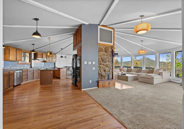 Photo 4 of Single family home for sale at 19957 Rangeview Dr, Morrison, CO 80465 | MLS# 5878469 | Listing updated on 2026-10-09