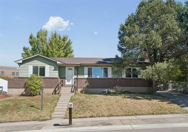 Single family home for sale at 408 Elmwood Dr, Colorado Springs, CO 80907 | MLS# 4222516