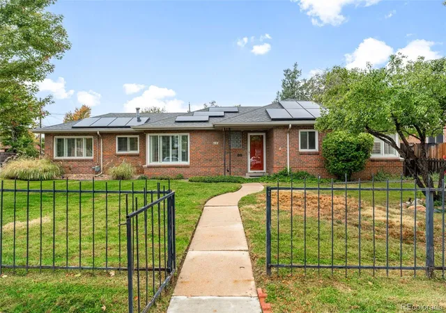 Photo 4 of Single family home for sale at 2101 Newport St, Denver, CO 80207 | MLS# 4274408 | Listing updated on 2026-10-16