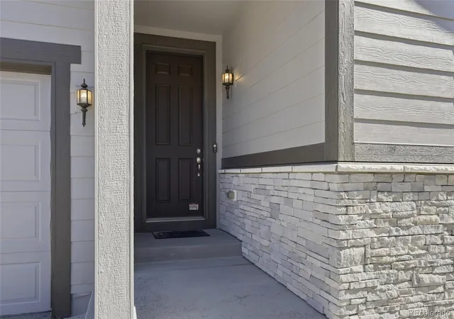 Photo 2 of Single family home for sale at 3771 White Rose Loop, Castle Rock, CO 80108 | MLS# 3227818 | Listing updated on 2026-10-07