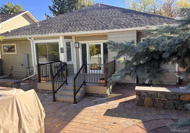 Photo 3 of Single family home for sale at 1909 Overview Dr, Castle Rock, CO 80104 | MLS# 1582640 | Listing updated on 2026-10-22
