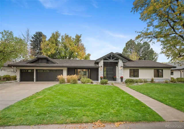 Single family home for sale at 26 Wedge Way, Littleton, CO 80123 | MLS# 7867130