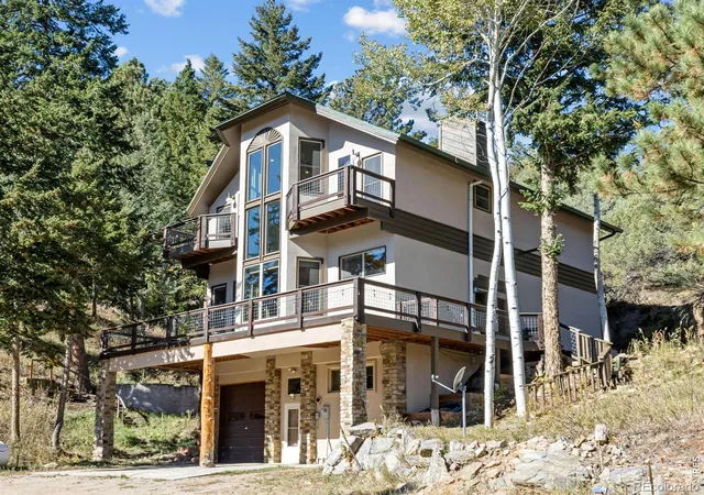 Photo 2 of Single family home for sale at 225 Solitude Ct, Glen Haven, CO 80532 | MLS# IR1070098 | Listing updated on 2026-10-08