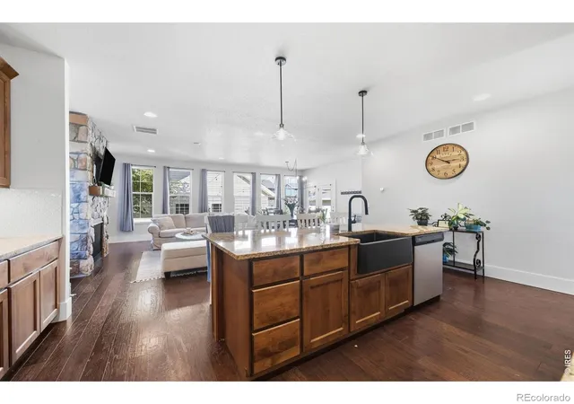 Photo 4 of Single family home for sale at 2556 Nancy Gray Ave, Fort Collins, CO 80525 | MLS# IR1070099 | Listing updated on 2026-10-09