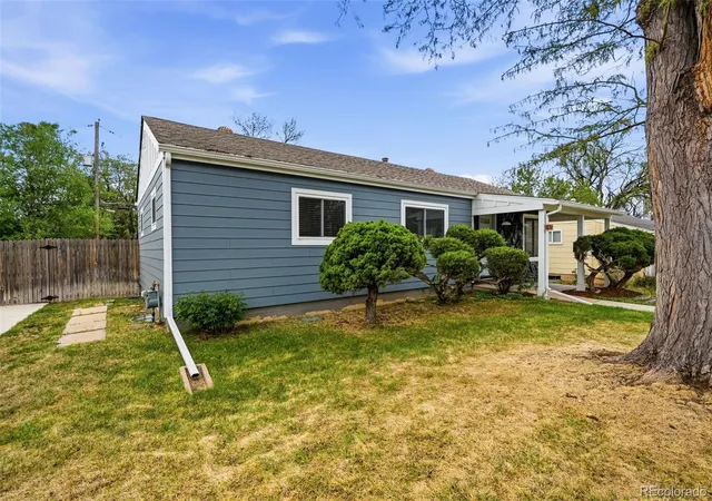 Photo 1 of Single family home for sale at 4676 E Utah Pl, Denver, CO 80222 | MLS# 5560390 | Listing updated on 2026-10-07
