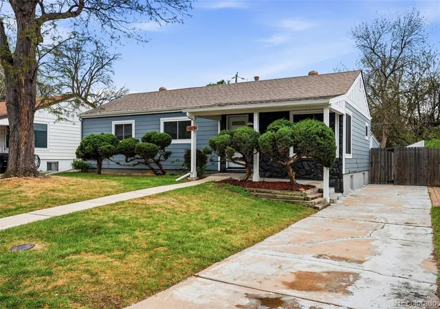 Photo 2 of Single family home for sale at 4676 E Utah Pl, Denver, CO 80222 | MLS# 5560390 | Listing updated on 2026-10-07