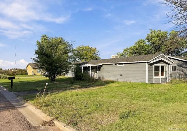 Photo 3 of Single family home for sale at 722 Pawnee Ave, Flagler, CO 80815 | MLS# 7171999 | Listing updated on 2026-10-08