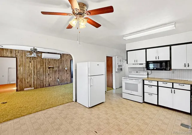 Photo 3 of Single family home for sale at 504 Jefferson St, Sterling, CO 80751 | MLS# IR1070100 | Listing updated on 2026-10-06