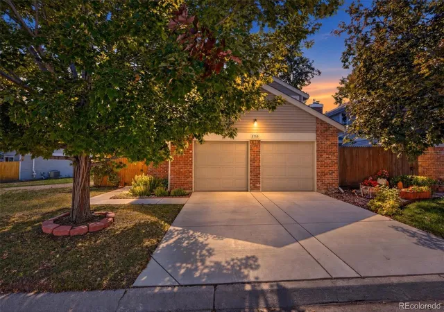 Photo 1 of Single family home for sale at 8750 Independence Way, Arvada, CO 80005 | MLS# 5346281 | Listing updated on 2026-10-09