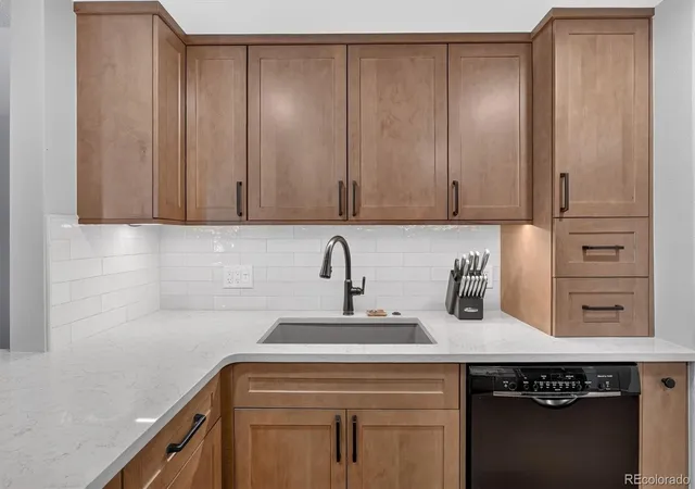 Photo 4 of Single family home for sale at 8750 Independence Way, Arvada, CO 80005 | MLS# 5346281 | Listing updated on 2026-10-09