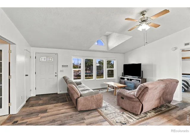 Photo 4 of Single family home for sale at 404 W Shafer Ave, Pierce, CO 80650 | MLS# IR1070101 | Listing updated on 2026-10-08