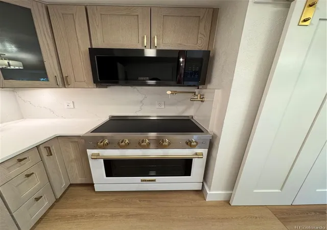 Listing Photo 4 - Condo for sale in building located at 3237 Redstone Rd, Boulder, CO 80305 - Unit #11A