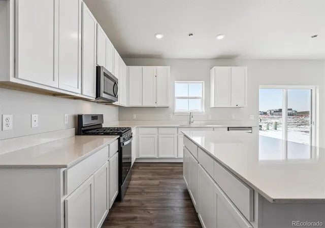 Photo 3 of Single family home for sale at 19095 E 93rd Drive, Commerce City, CO 80022 | MLS# 9076437 | Listing updated on 2026-10-06