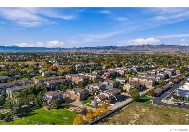 Photo 3 of Townhouse for sale at 1644 Venice Ln, Longmont, CO 80503 | MLS# IR1070104 | Listing updated on 2026-10-07