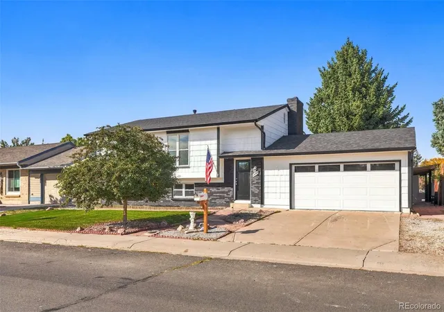 Photo 1 of Single family home for sale at 18007 E Bails Pl, Aurora, CO 80017 | MLS# 5856463 | Listing updated on 2026-10-07